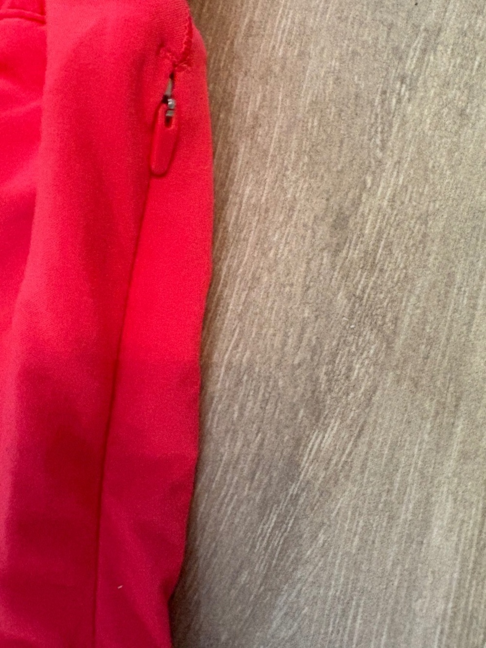 Women' Red Hotty Hot Lululemon Shorts Size 12 - Picture 2 of 5
